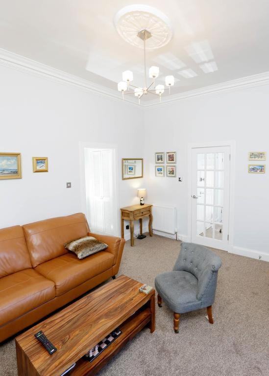 Beautiful Edinburgh New Town Apartment מראה חיצוני תמונה